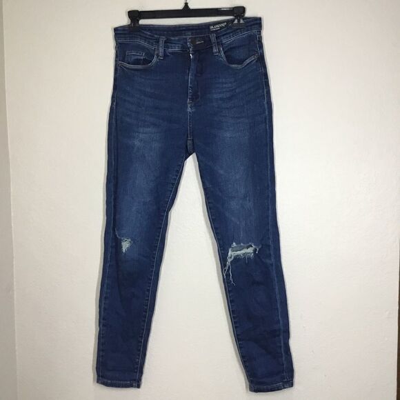 Blank NYC Denim - BlankNYC Ripped Mid Rise Skinny Ankle Jeans (E12)